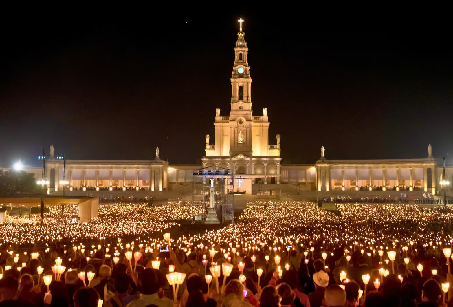 Fátima de Noche, Procesión de las Velas: Santuário de Fátima