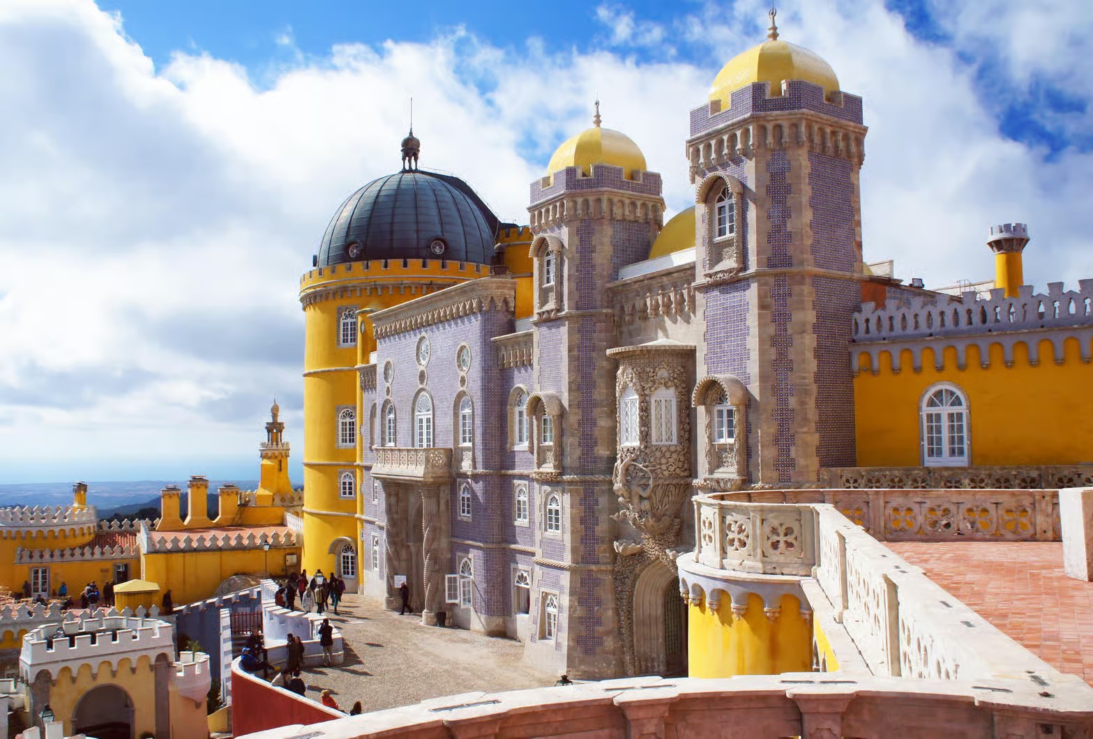 Sintra: Pena Palace, Cabo da Roca, Quinta da Regaleira & Cascais: Palácio da Pena